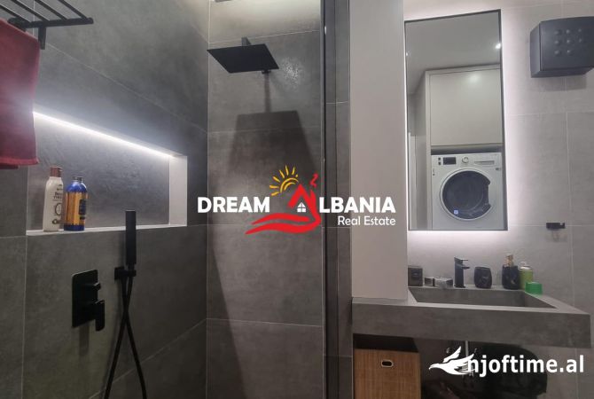 Shtepi me qera Apartament ne Tirane, 2+1, Mobilimi E mobiluar, Pagesa 1,800  Euro.