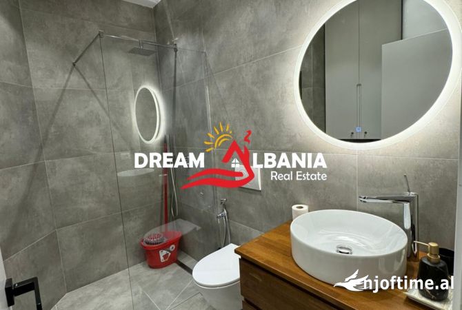 Shtepi ne shitje Apartament ne Tirane, 2+1, Mobilimi E mobiluar, Pagesa 280,000  Euro.