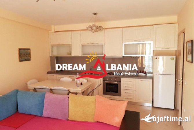 Shtepi me qera 2+1 ne Tirane - 670 Euro