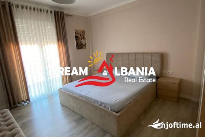 Shtepi me qera Apartament ne Tirane, 2+1, Mobilimi E mobiluar, Pagesa 600  Euro.