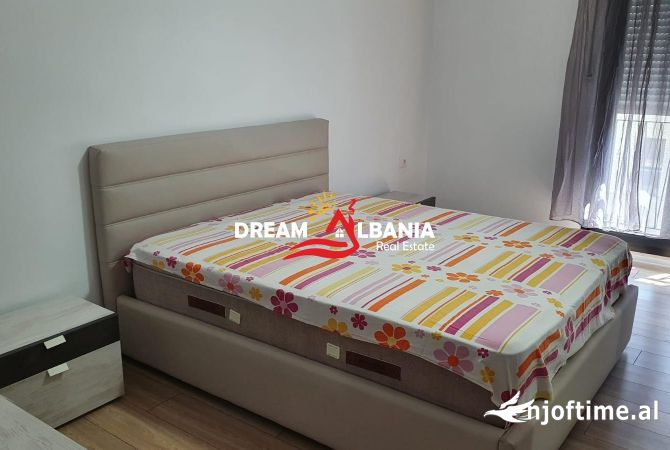 Shtepi me qera Apartament ne Tirane, 2+1, Mobilimi E mobiluar, Pagesa 650  Euro.