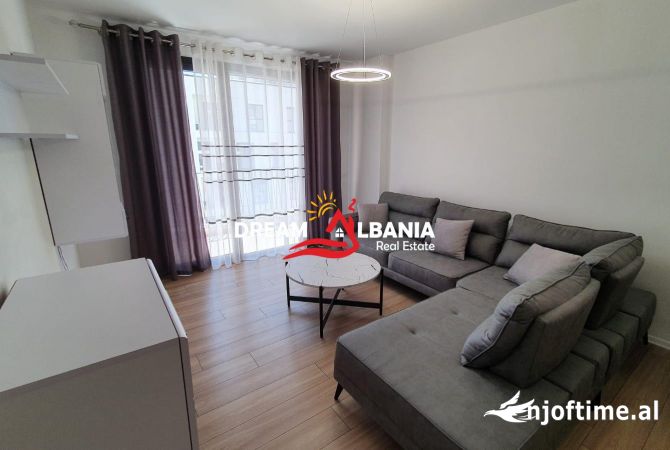 Shtepi me qera Apartament ne Tirane, 2+1, Mobilimi E mobiluar, Pagesa 650  Euro.