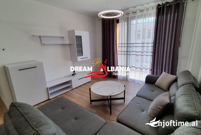 Shtepi me qera Apartament ne Tirane, 2+1, Mobilimi E mobiluar, Pagesa 650  Euro.