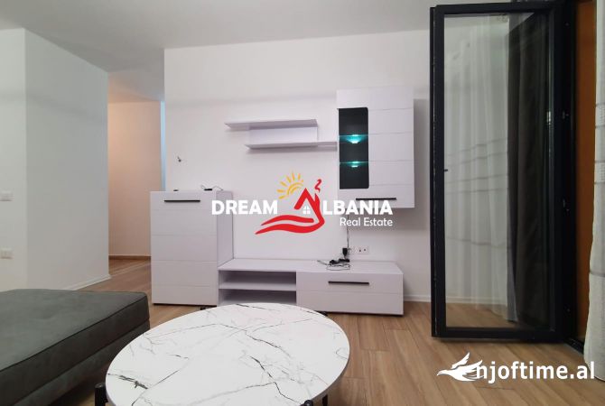 Shtepi me qera Apartament ne Tirane, 2+1, Mobilimi E mobiluar, Pagesa 650  Euro.