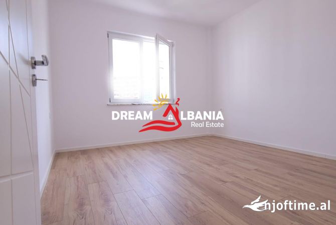 Shtepi ne shitje Apartament ne Tirane, 2+1, Mobilimi Bosh, pa mobiluar, Pagesa 210,000  Euro.