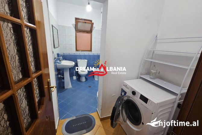 Shtepi me qera Apartament ne Tirane, 2+1, Mobilimi E mobiluar, Pagesa 40,000  Leke.