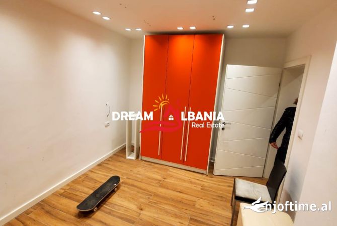 Shtepi me qera Apartament ne Tirane, 2+1, Mobilimi Bosh, pa mobiluar, Pagesa 60,000  Leke.