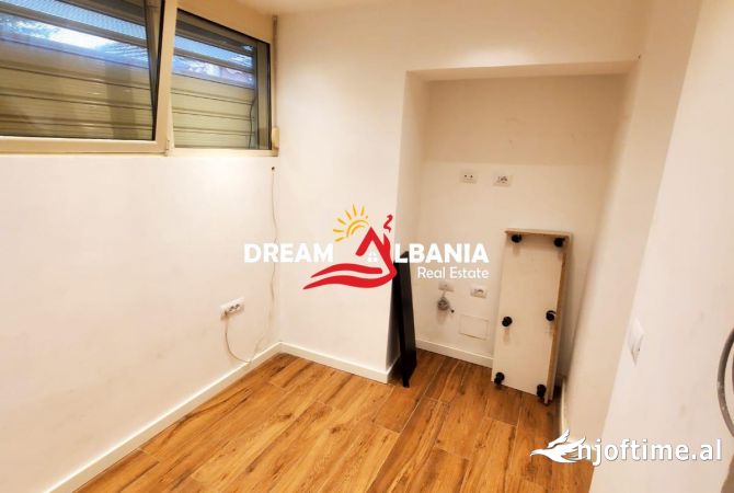 Shtepi me qera 2+1 ne Tirane - 60,000 Leke