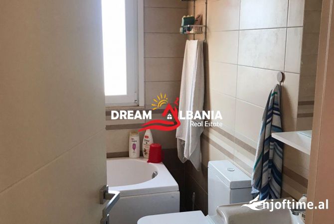 Shtepi ne shitje Apartament ne Tirane, 2+1, Mobilimi E mobiluar, Pagesa 103,000  Euro.