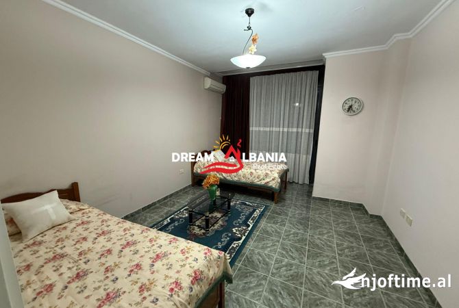 Shtepi me qera Apartament ne Tirane, 2+1, Mobilimi E mobiluar, Pagesa 700  Euro.