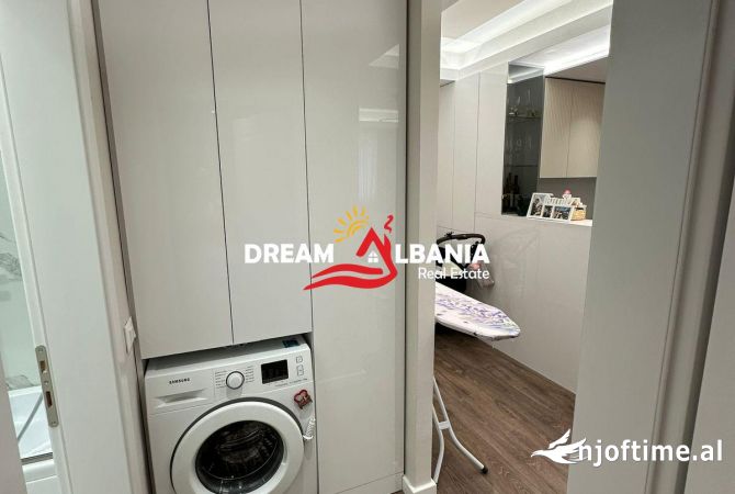 Shtepi ne shitje Apartament ne Tirane, 2+1, Mobilimi E mobiluar, Pagesa 185,000  Euro.