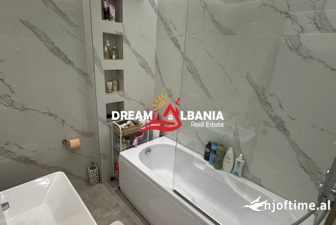 Shtepi ne shitje Apartament ne Tirane, 2+1, Mobilimi E mobiluar, Pagesa 185,000  Euro.