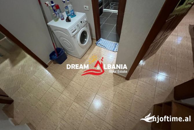 Shtepi ne shitje Apartament ne Tirane, 1+1, Mobilimi E mobiluar, Pagesa 76,000  Euro.