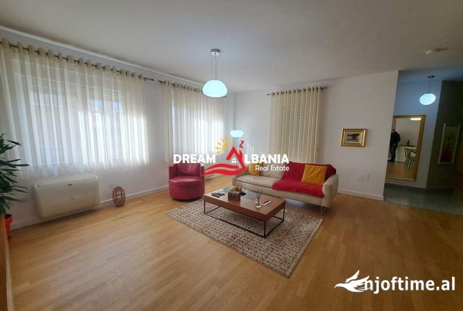 Shtepi me qera 3+1 ne Tirane - 1,600 Euro