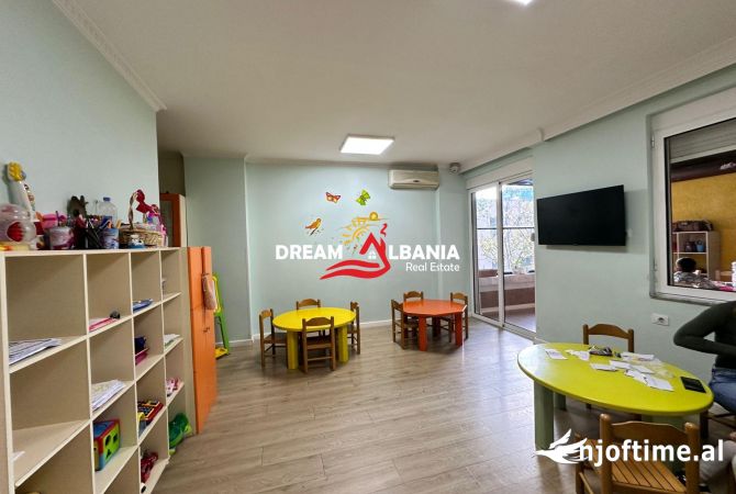 Ambient biznesi me qera 3+1 ne Tirane - 2,000 Euro