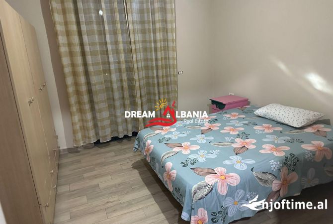 Shtepi ne shitje Apartament ne Tirane, 2+1, Mobilimi E mobiluar, Pagesa 140,000  Euro.