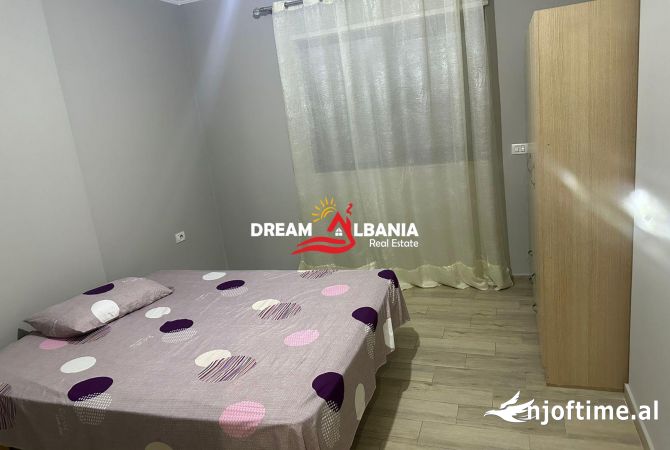 Shtepi ne shitje Apartament ne Tirane, 2+1, Mobilimi E mobiluar, Pagesa 140,000  Euro.