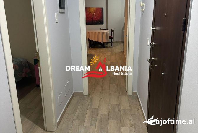 Shtepi ne shitje Apartament ne Tirane, 2+1, Mobilimi E mobiluar, Pagesa 140,000  Euro.