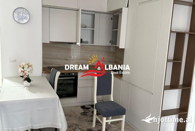 Shtepi me qera Apartament ne Tirane, 2+1, Mobilimi E mobiluar, Pagesa 850  Euro.