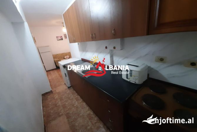 Shtepi me qera Apartament ne Tirane, 1+1, Mobilimi E mobiluar, Pagesa 410  Euro.