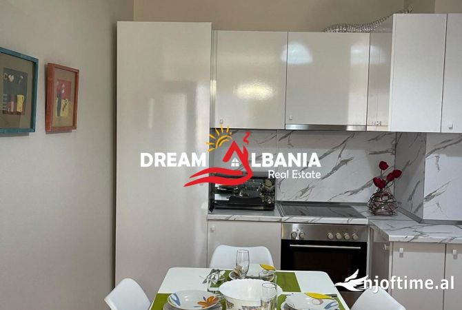 Shtepi me qera 2+1 ne Tirane - 800 Euro