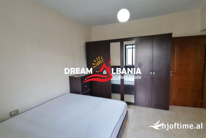Shtepi ne shitje Apartament ne Tirane, 1+1, Mobilimi Bosh, pa mobiluar, Pagesa 110,000  Euro.