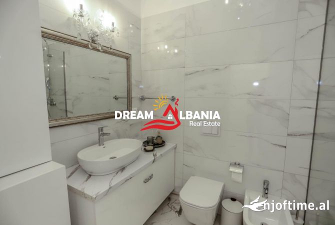 Shtepi me qera Apartament ne Tirane, 1+1, Mobilimi E mobiluar, Pagesa 80,000  Leke.