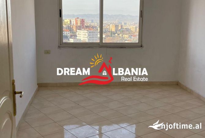 Shtepi ne shitje Apartament ne Tirane, 1+1, Mobilimi Bosh, pa mobiluar, Pagesa 85,000  Euro.