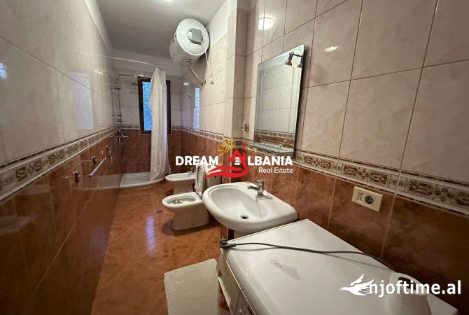 Shtepi me qera Apartament ne Tirane, 2+1, Mobilimi E mobiluar, Pagesa 600  Euro.