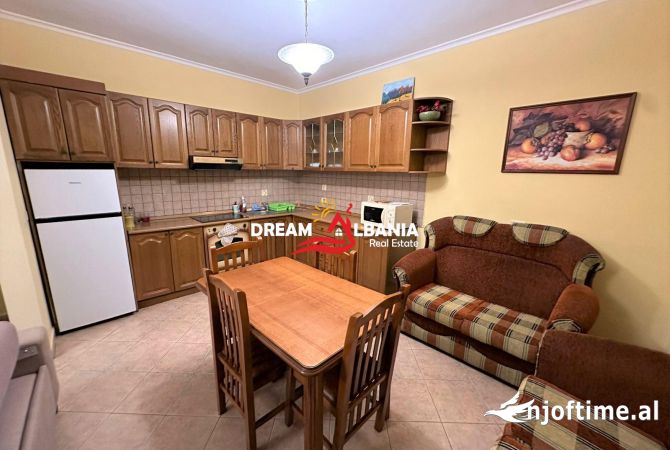 Shtepi me qera Apartament ne Tirane, 2+1, Mobilimi E mobiluar, Pagesa 600  Euro.