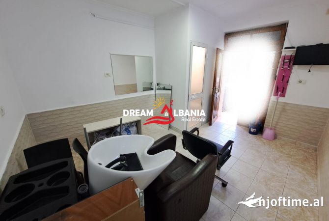 Ambient biznesi me qera 1+1 ne Tirane - 25,000 Leke