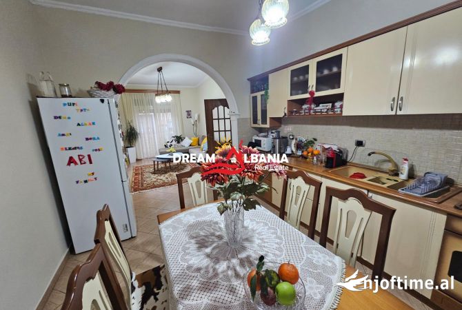 Shtepi ne shitje 3+1 ne Tirane - 250,000 Euro