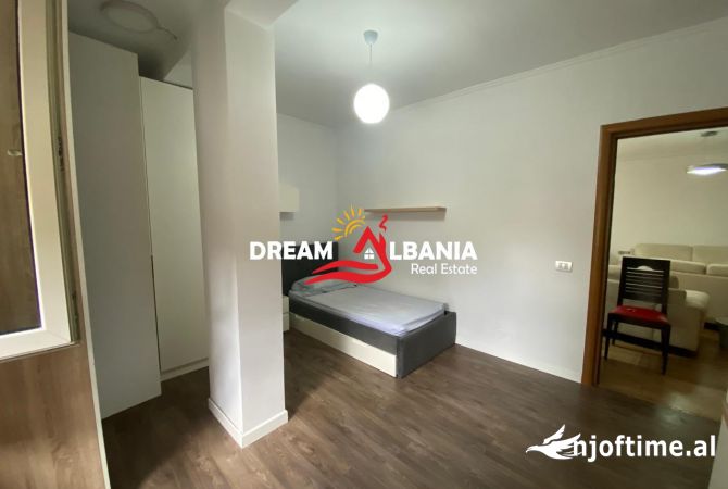 Shtepi me qera Apartament ne Tirane, 2+1, Mobilimi E mobiluar, Pagesa 800  Euro.