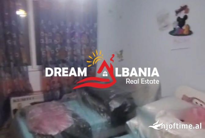 Shtepi ne shitje Apartament ne Tirane, 2+1, Mobilimi E mobiluar, Pagesa 132,000  Euro.