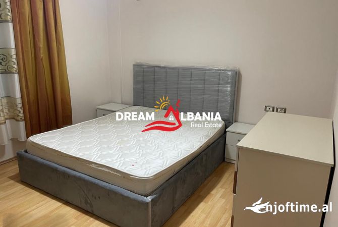 Shtepi me qera Apartament ne Tirane, 2+1, Mobilimi E mobiluar, Pagesa 500  Euro.