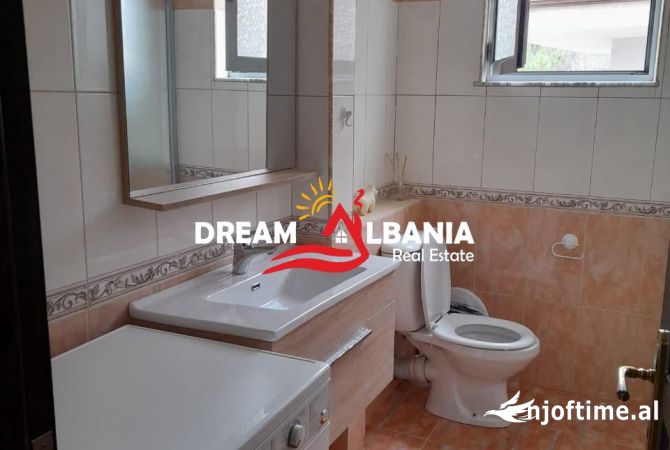 Shtepi me qera Apartament ne Tirane, 2+1, Mobilimi E mobiluar, Pagesa 500  Euro.