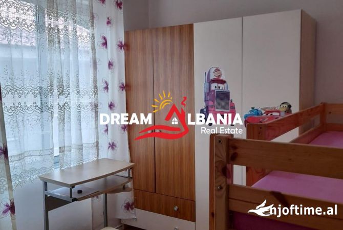 Shtepi me qera Apartament ne Tirane, 2+1, Mobilimi E mobiluar, Pagesa 500  Euro.