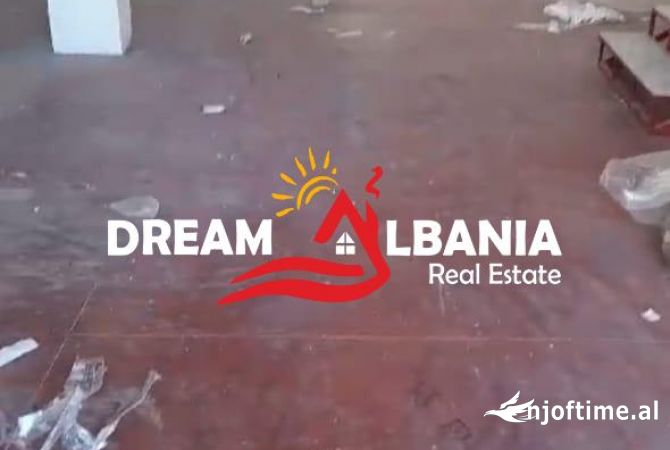 Ambient biznesi me qera 4+1 ne Tirane - 1,400 Euro