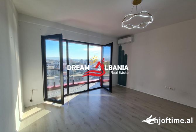 Shtepi me qera 3+1 ne Tirane - 750 Euro