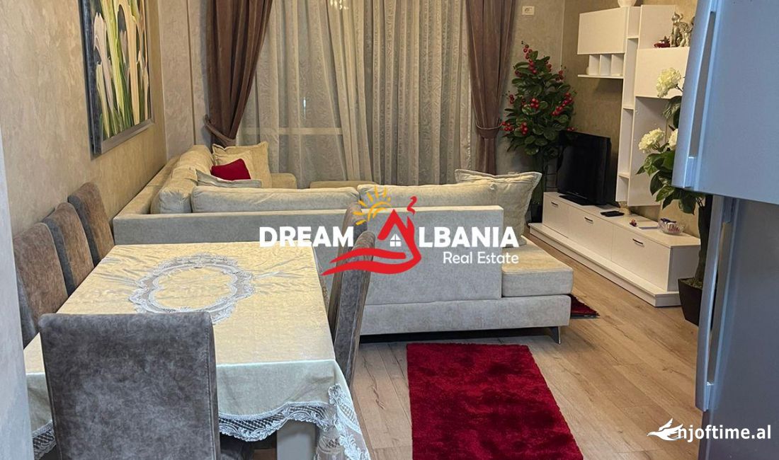 Shtepi me qera Apartament ne Tirane, 3+1, Mobilimi E mobiluar, Pagesa 800  Euro.