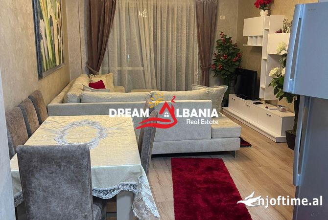 Shtepi me qera 3+1 ne Tirane - 800 Euro