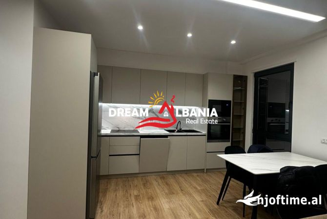 Shtepi me qera 2+1 ne Tirane - 700 Euro