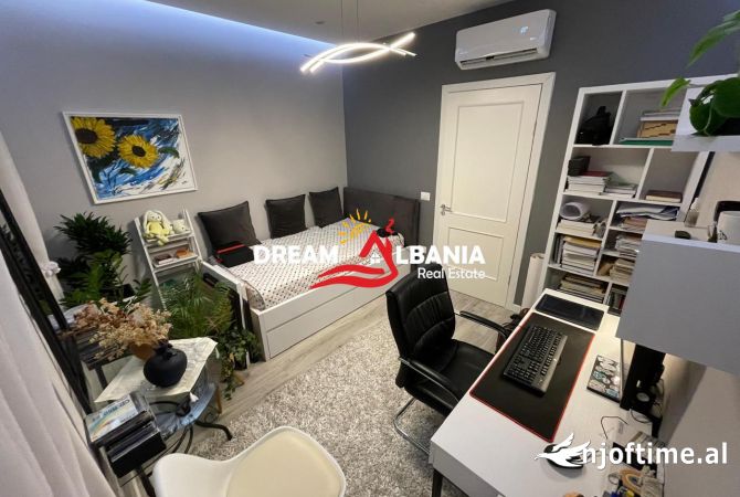 Shtepi ne shitje 3+1 ne Tirane - 180,000 Euro