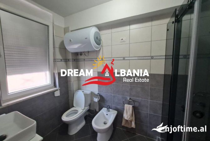 Shtepi me qera Apartament ne Tirane, 3+1, Mobilimi E mobiluar, Pagesa 800  Euro.