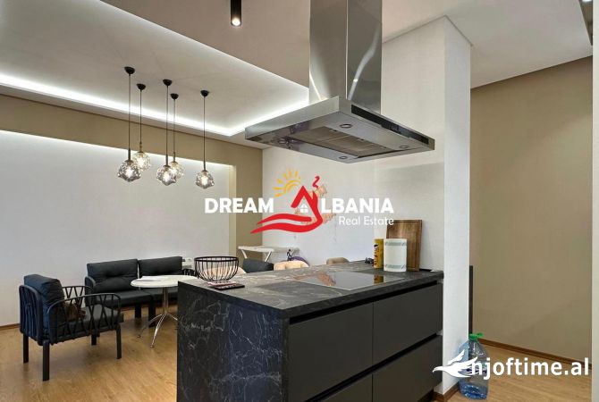 Shtepi me qera Apartament ne Tirane, 2+1, Mobilimi E mobiluar, Pagesa 900  Euro.