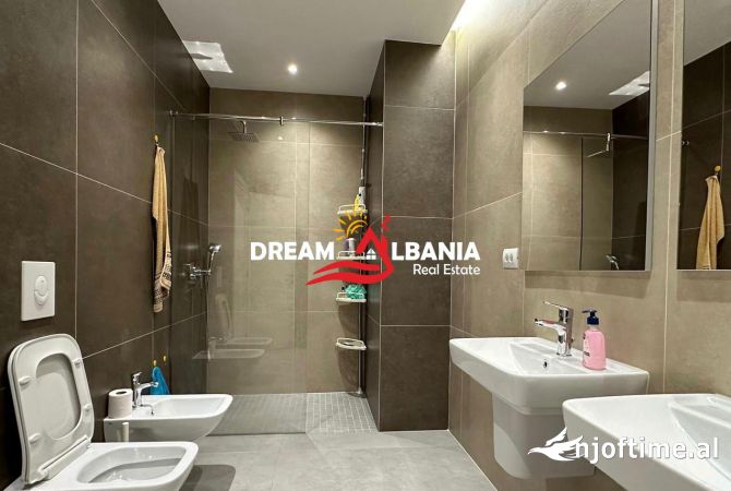 Shtepi me qera Apartament ne Tirane, 2+1, Mobilimi E mobiluar, Pagesa 900  Euro.