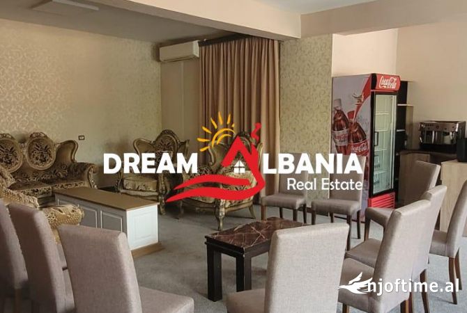 Ambient biznesi me qera 3+1 ne Tirane - 600 Euro