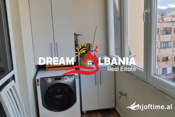 Shtepi ne shitje Apartament ne Tirane, 2+1, Mobilimi E mobiluar, Pagesa 207,000  Euro.