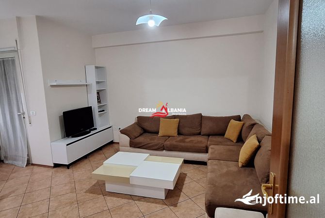 Shtepi me qera 1+1 ne Tirane - 550 Euro