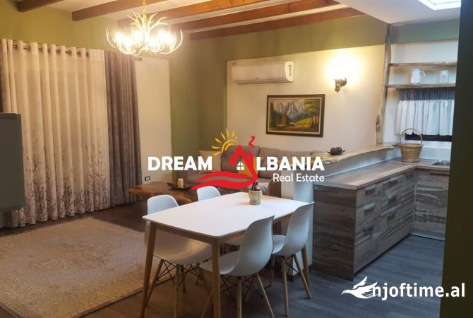 Shtepi me qera 2+1 ne Tirane - 680 Euro